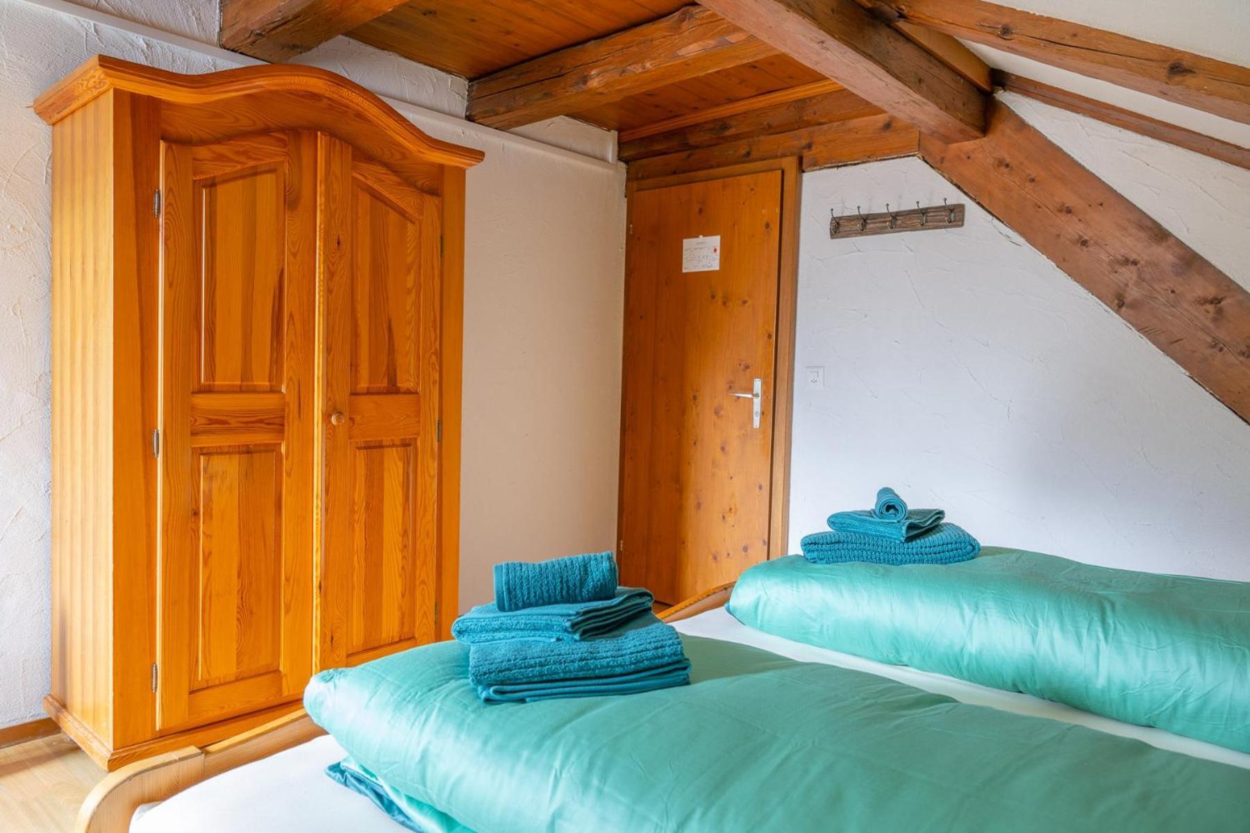 Chrona Bed & Breakfast Jenaz Номер фото
